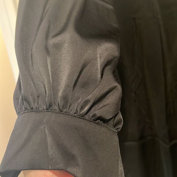 Black silky long sleeve dress - Picture 6 of 11